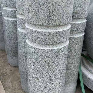 秦皇岛 芝麻白花岗岩挡车柱、隔离柱多少钱