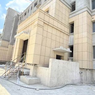 秦皇岛 黄金麻干挂，工地实拍