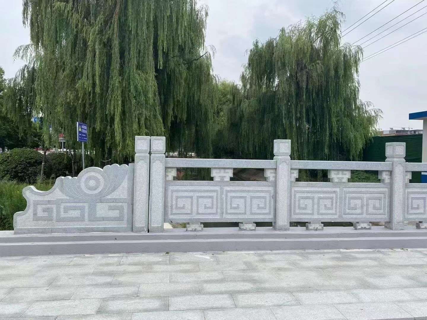 秦皇岛 芝麻灰桥栏杆、河道栏杆安装效果