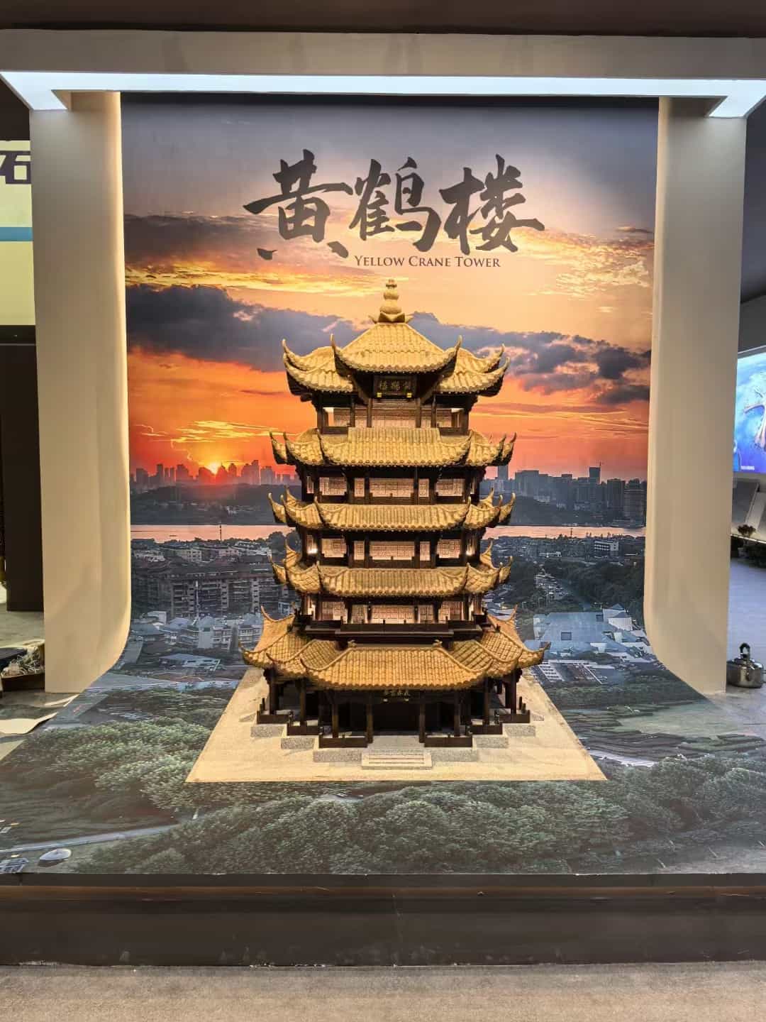 秦皇岛仿古石文创作品-黄鹤楼