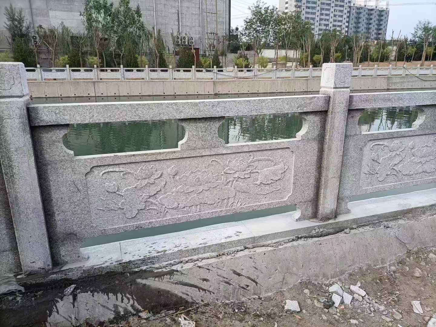 秦皇岛 芙蓉白大花桥梁、河道，石材栏杆、围栏、护栏